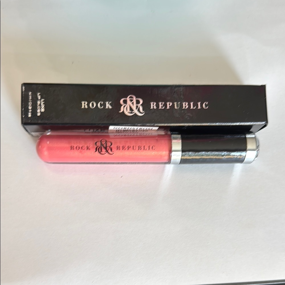 Rock & Republic Lip Gloss "Drama Queen” coral shade high-gloss finish hydrating